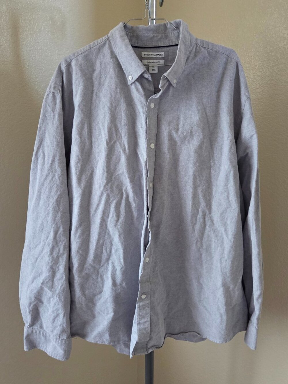 Amazon Essentials Long Sleeve Button Down Shirt